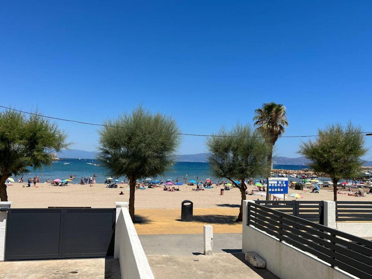Apartamento en la playa. Free Parking. Free WiFi L' Escala Buitenkant foto