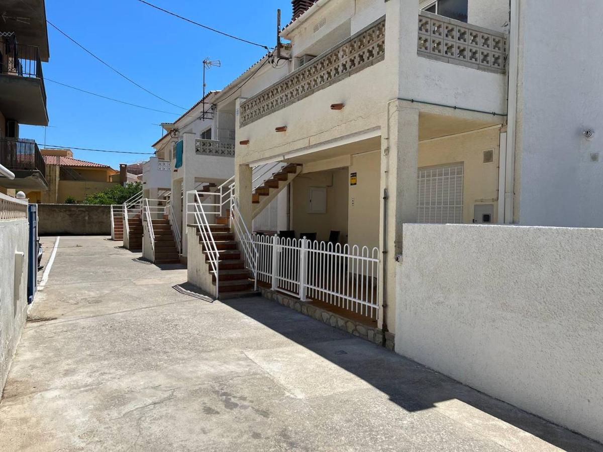 Apartamento en la playa. Free Parking. Free WiFi L' Escala Buitenkant foto